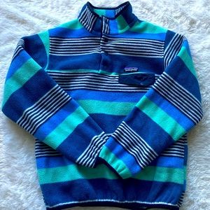 Rare reconditioned 90s inspired Synchilla snap T